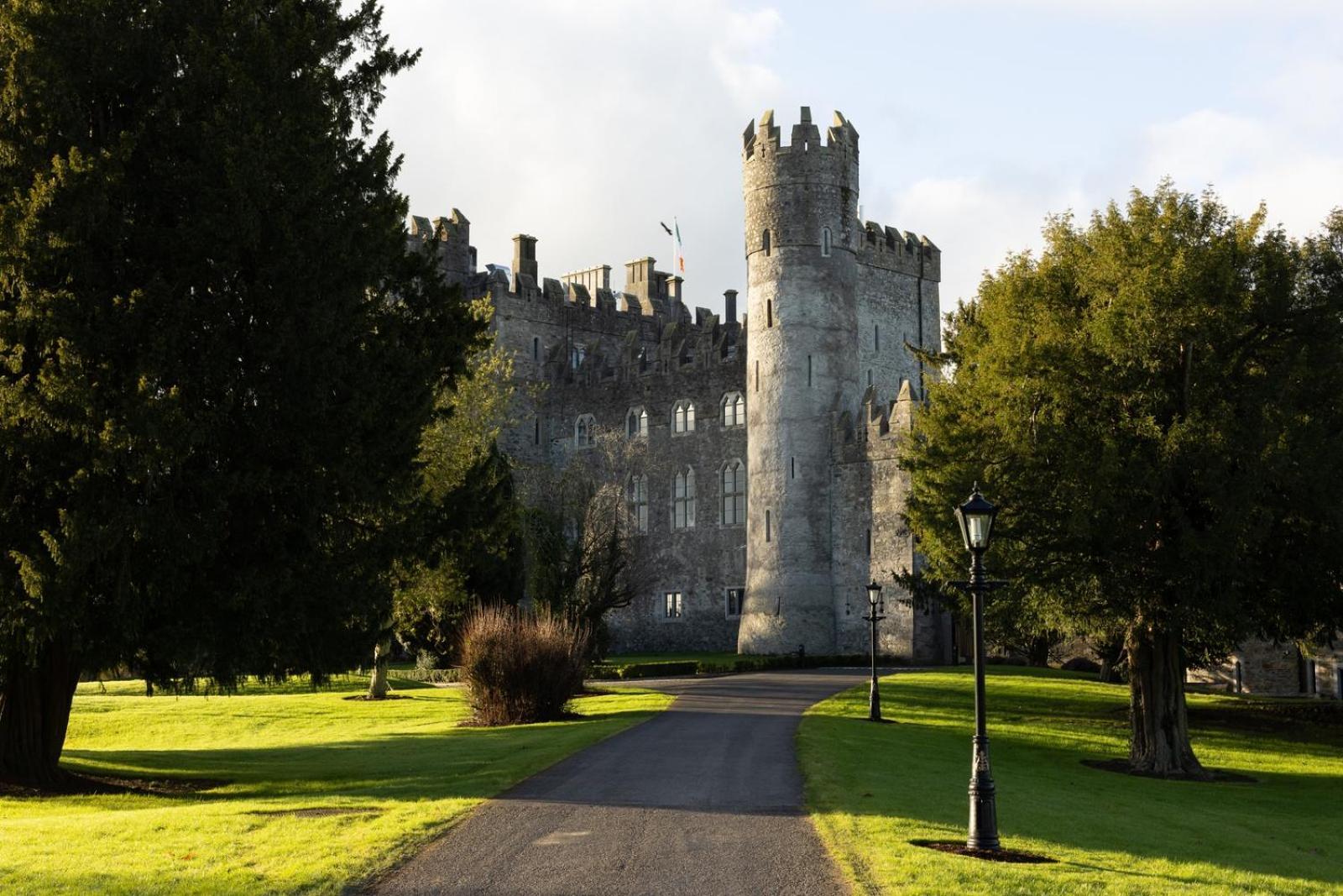 Hotel Kilkea Castle Exterior foto